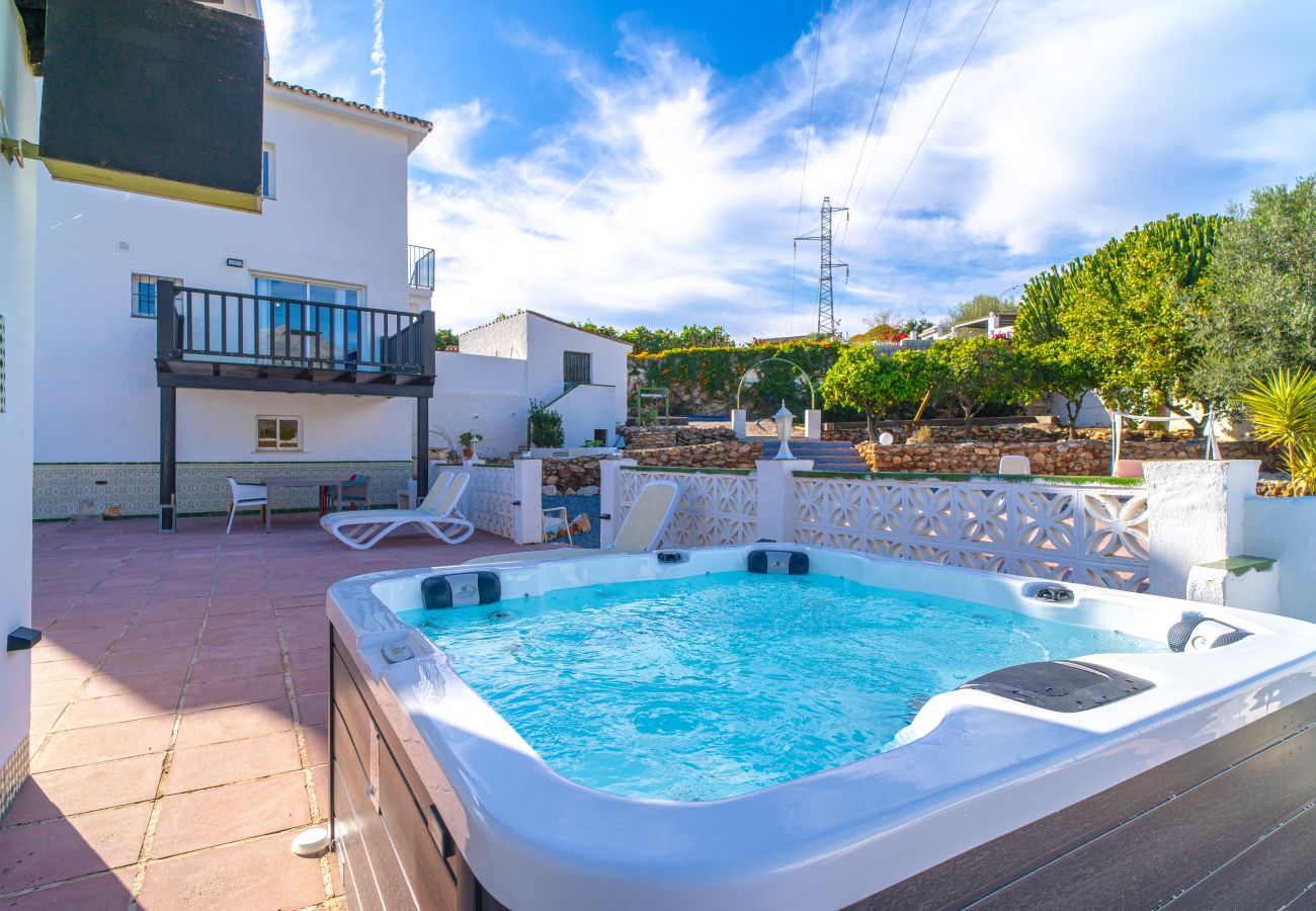 Villa à Nerja - Villa Mauri Private Pool by Casasol