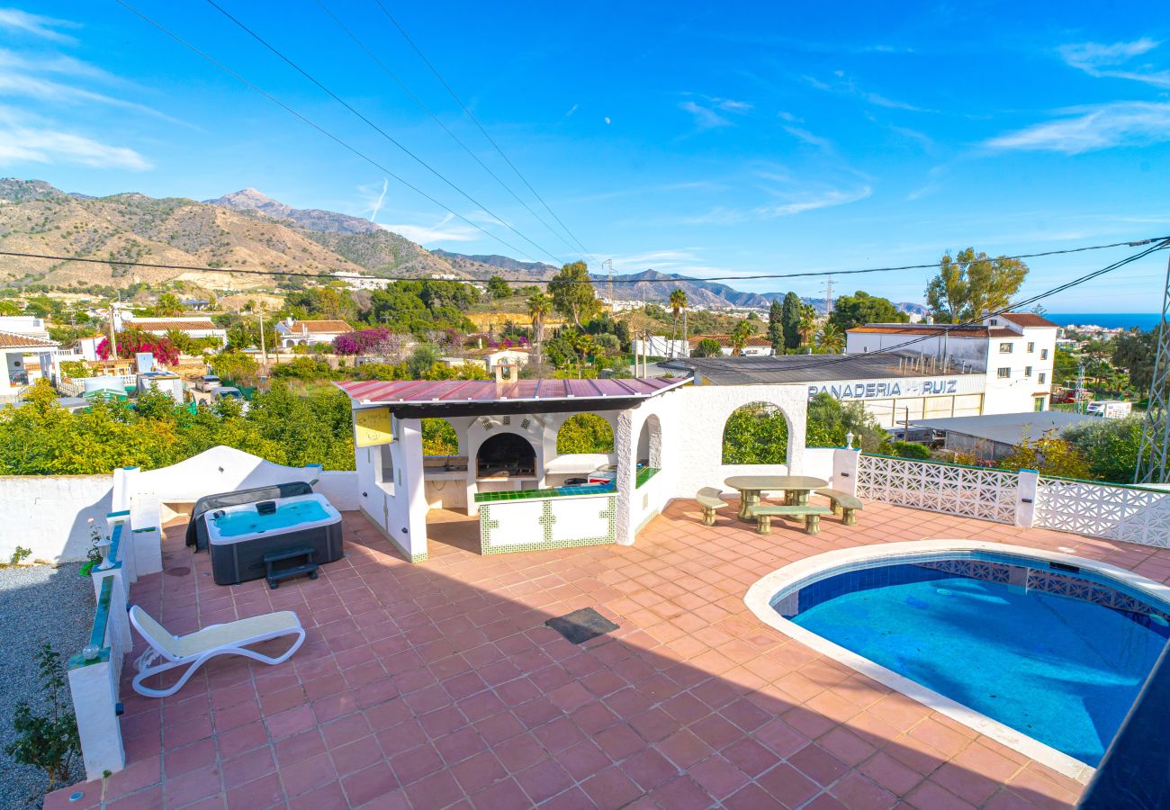 Villa à Nerja - Villa Mauri Private Pool by Casasol