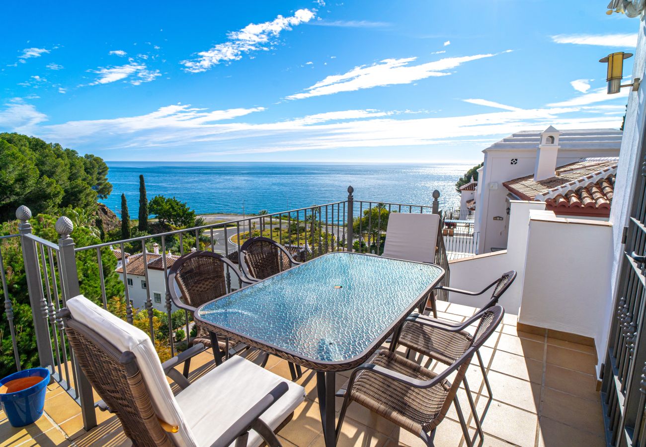 Villa à Nerja - Villa Ladera del Mar Private Pool by Casasol