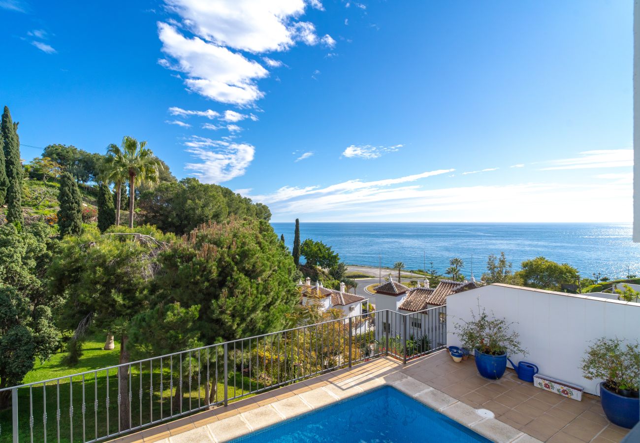 Villa à Nerja - Villa Ladera del Mar Private Pool by Casasol